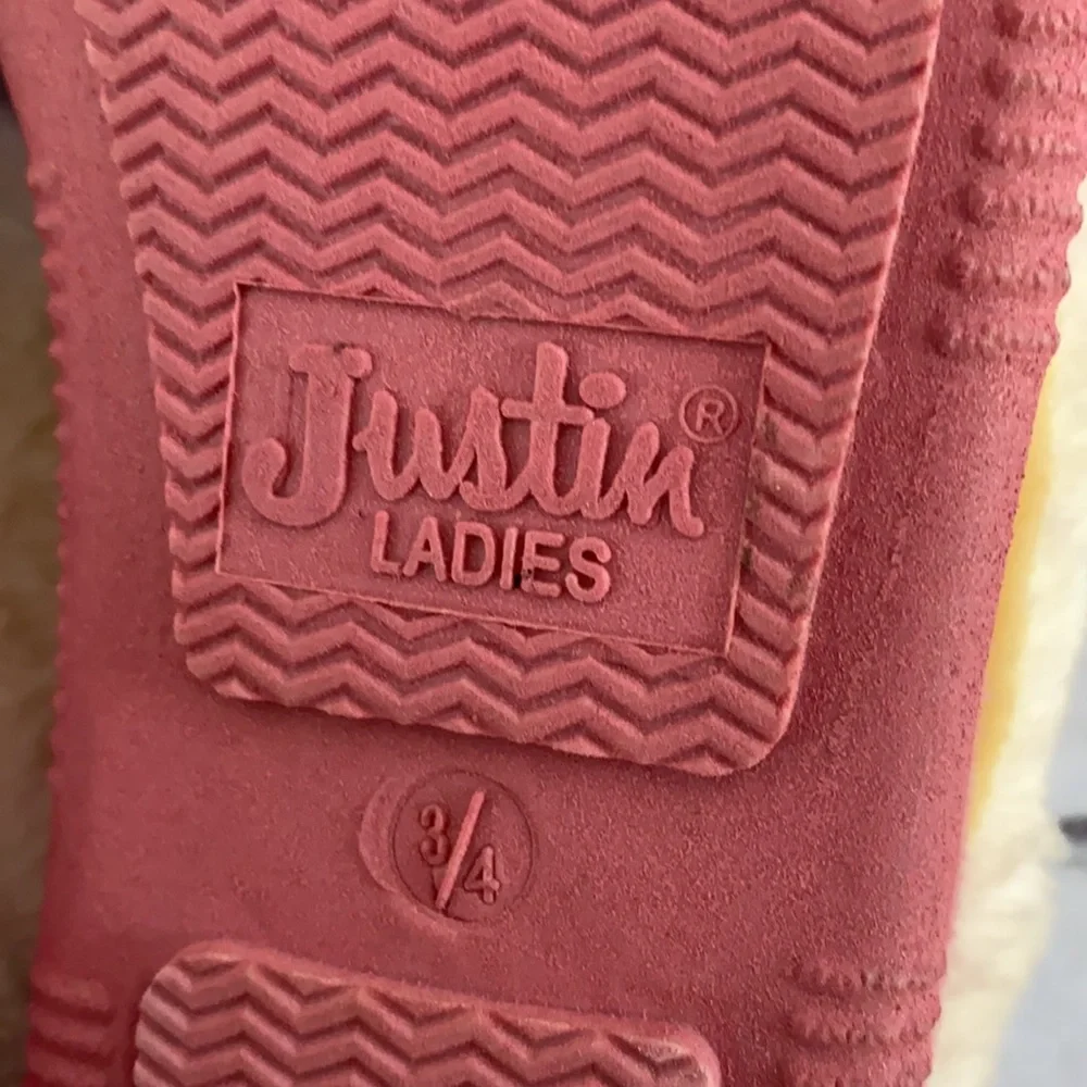 Justin girls slipper/loafers size 3/4